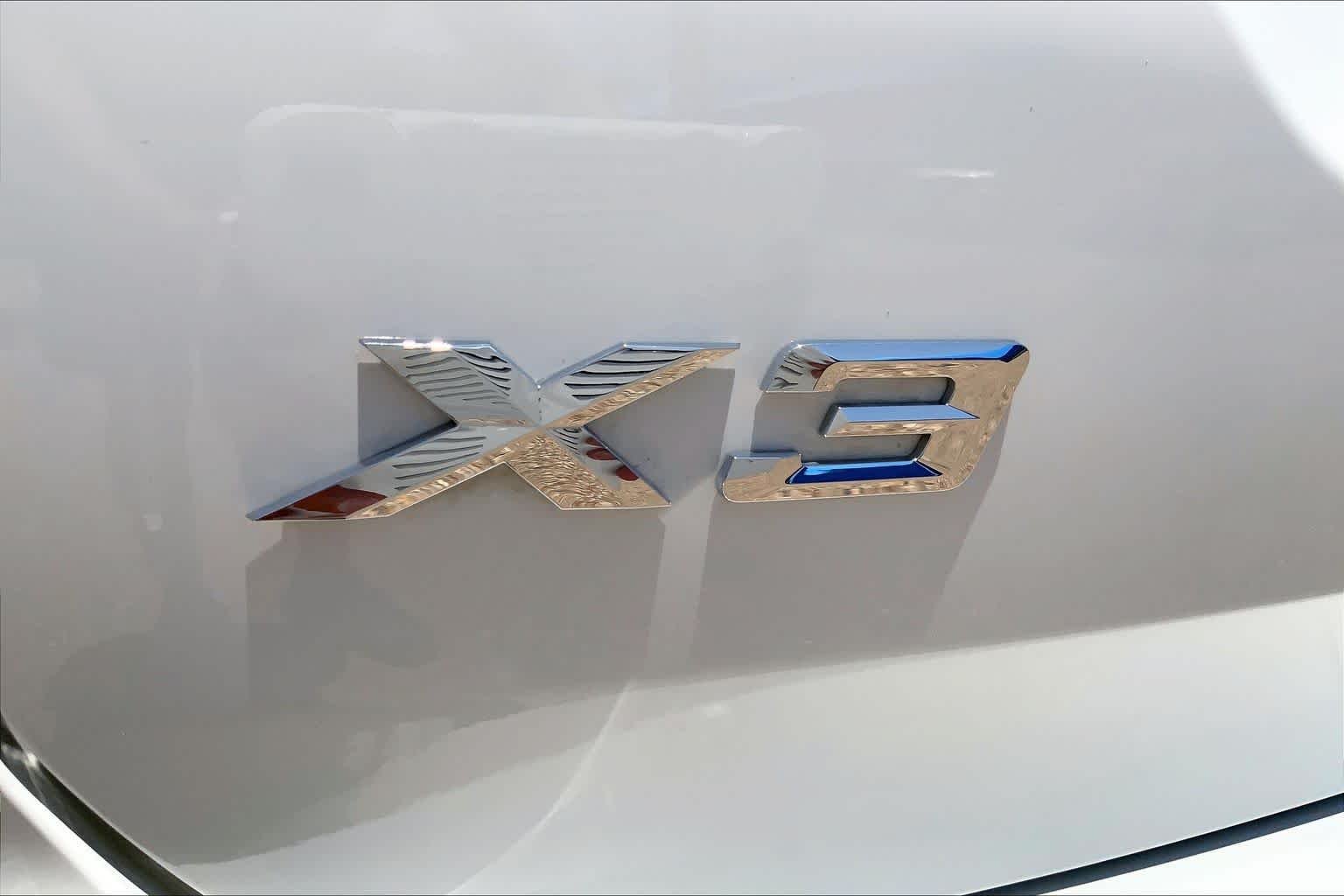 Used 2022 Alpine White BMW xDrive30i image 31