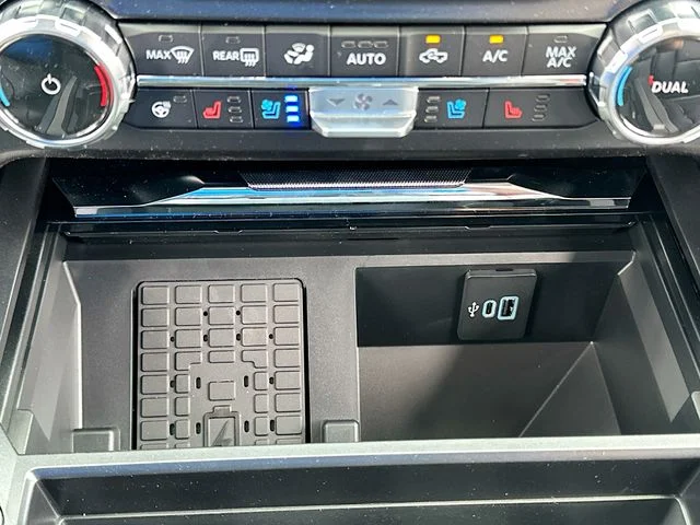 New 2026 Ford F-350SD Lariat