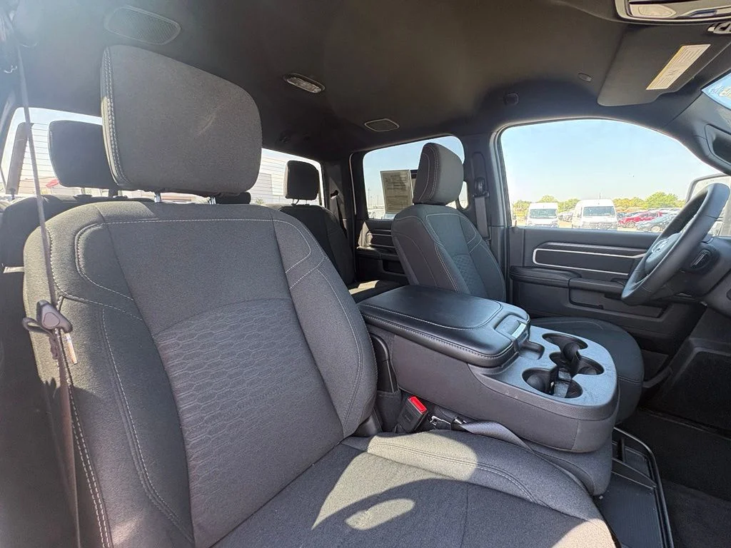 Used 2026 White Ram Big Horn image 28
