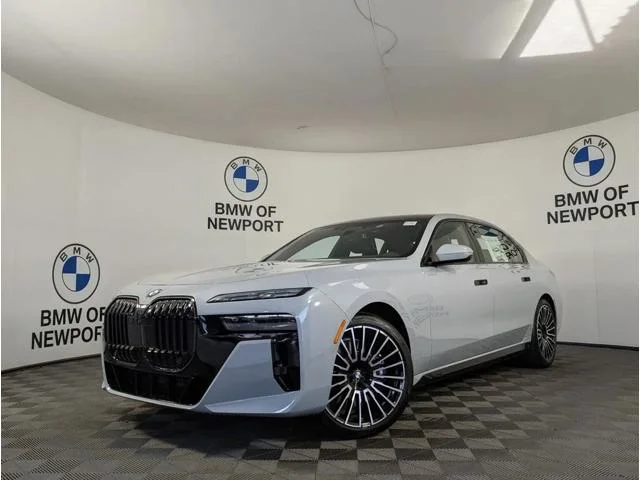 New 2026 Gray BMW 760i xDrive image 1