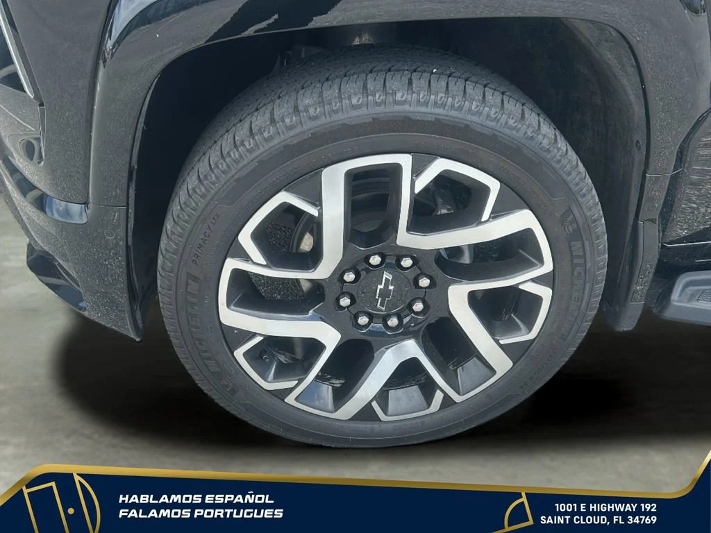 Used 2025 Black Chevrolet RST - Max Range image 33