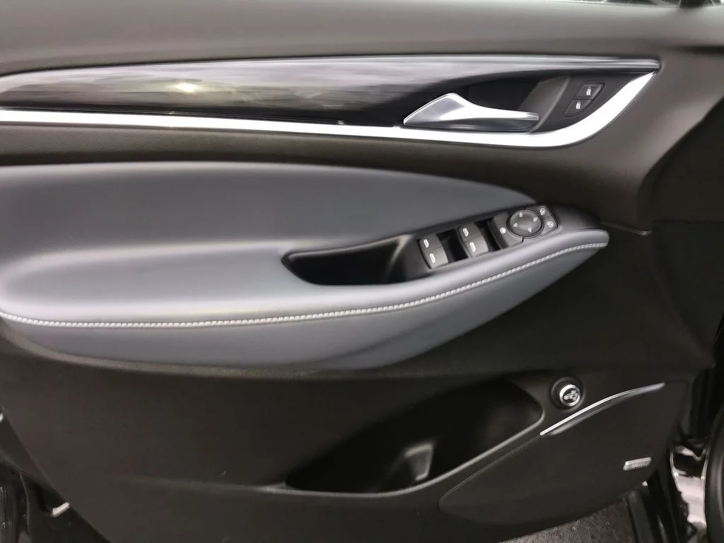 Used 2023 Black Buick Essence image 13