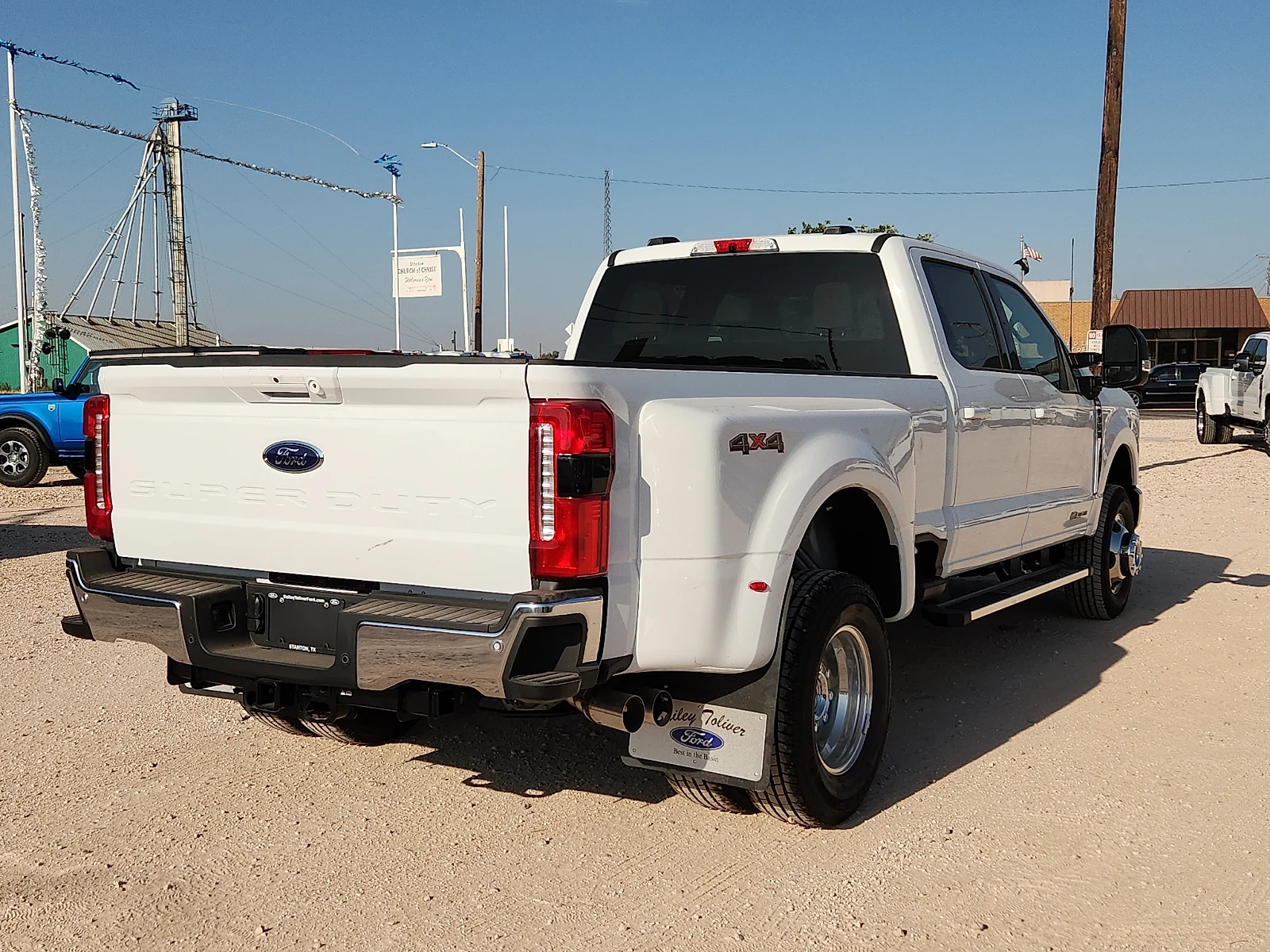 New 2026 Oxford White Ford Lariat image 7
