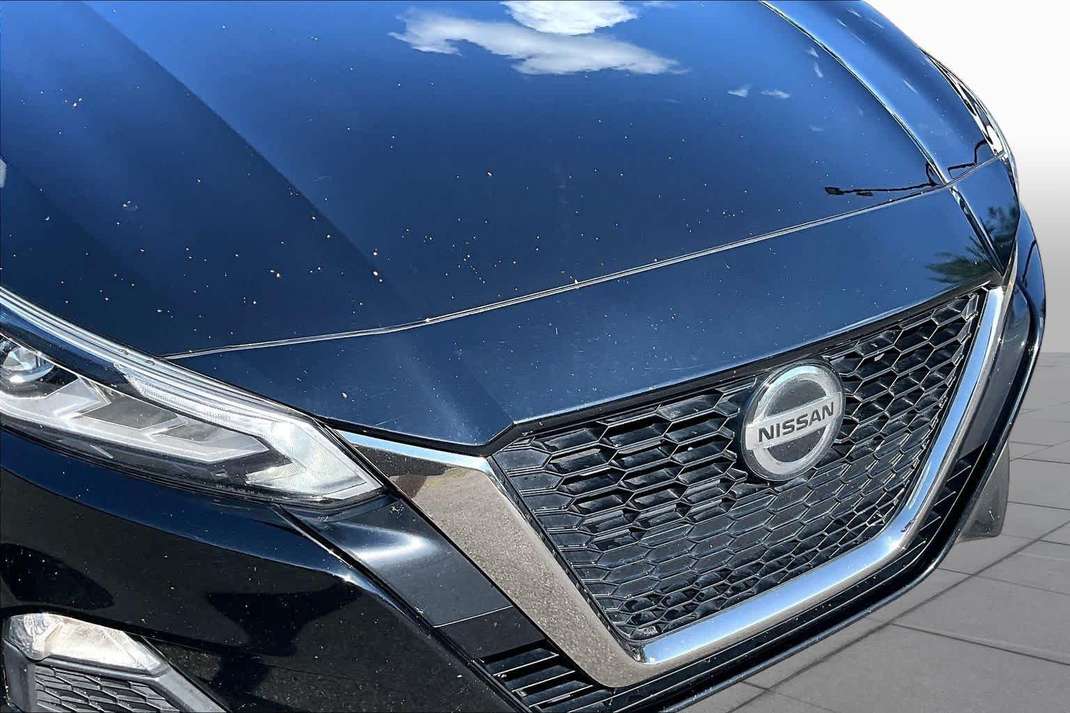 Used 2021 Black Nissan 2.5 SR image 30