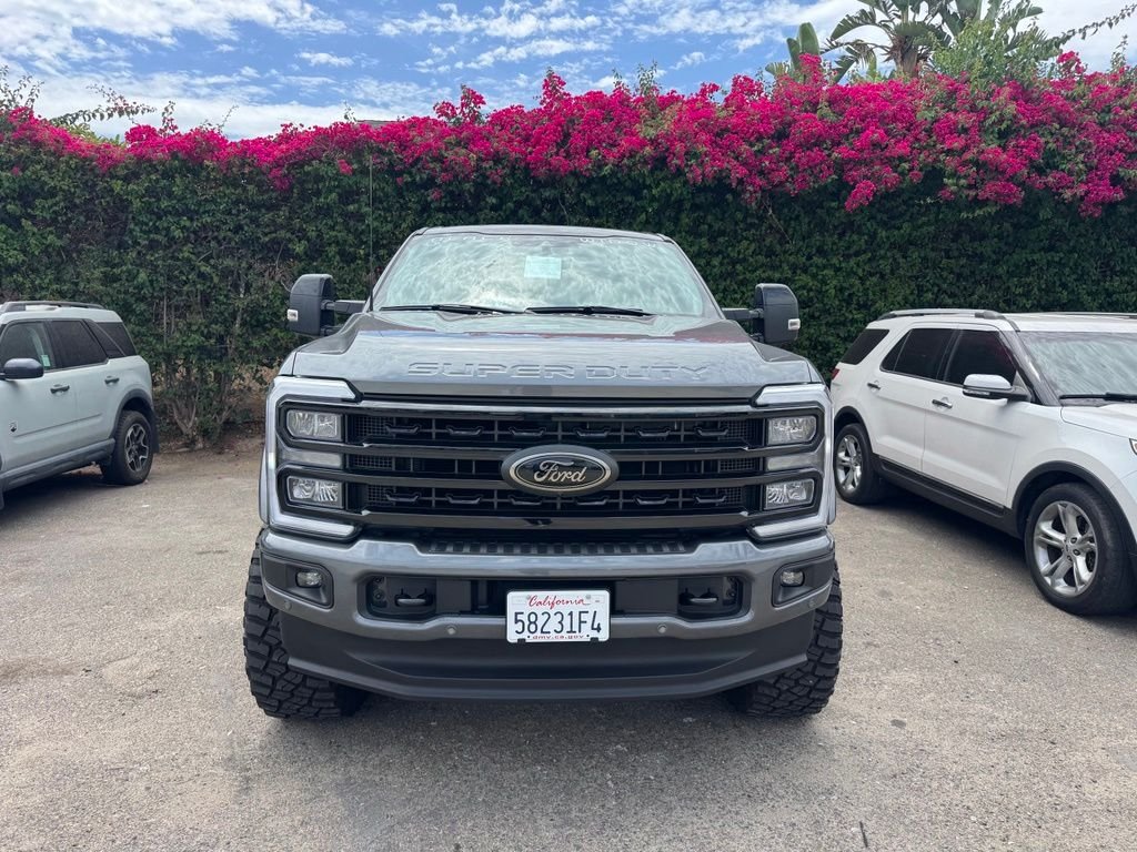 Used 2024 Gray Metallic Ford Lariat image 3