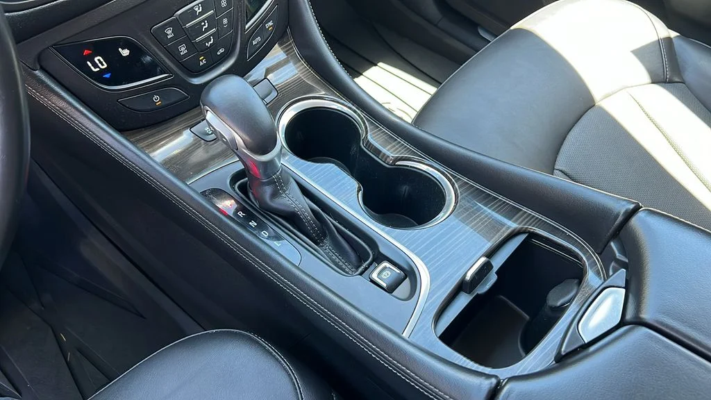 Certified Used 2019 Galaxy Silver Metallic Buick Essence image 17