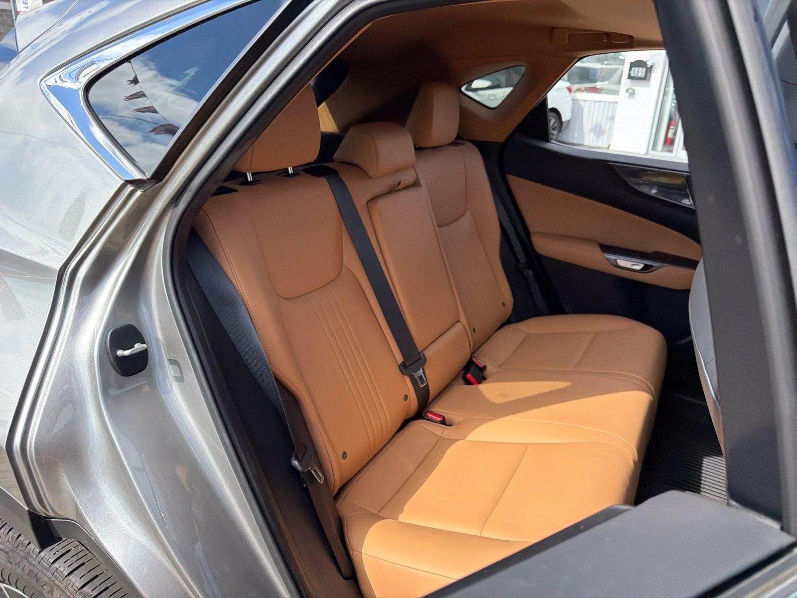 Used 2025 Silver Lexus 350 image 18