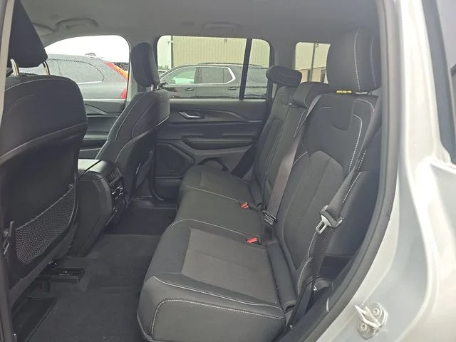 Used 2023 Silver Jeep Laredo image 16