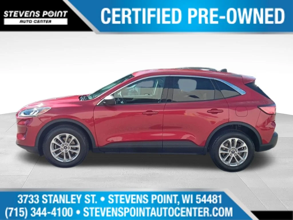 Used 2022 Red Metallic Ford SE image 4
