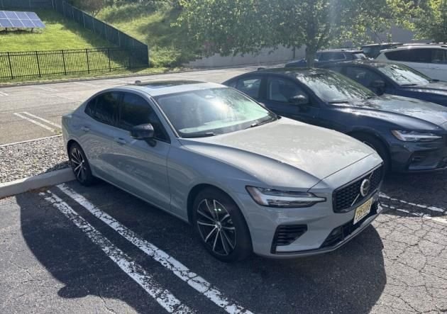 2025 Volvo S60 T8 Recharge Plus Dark AWD's photo