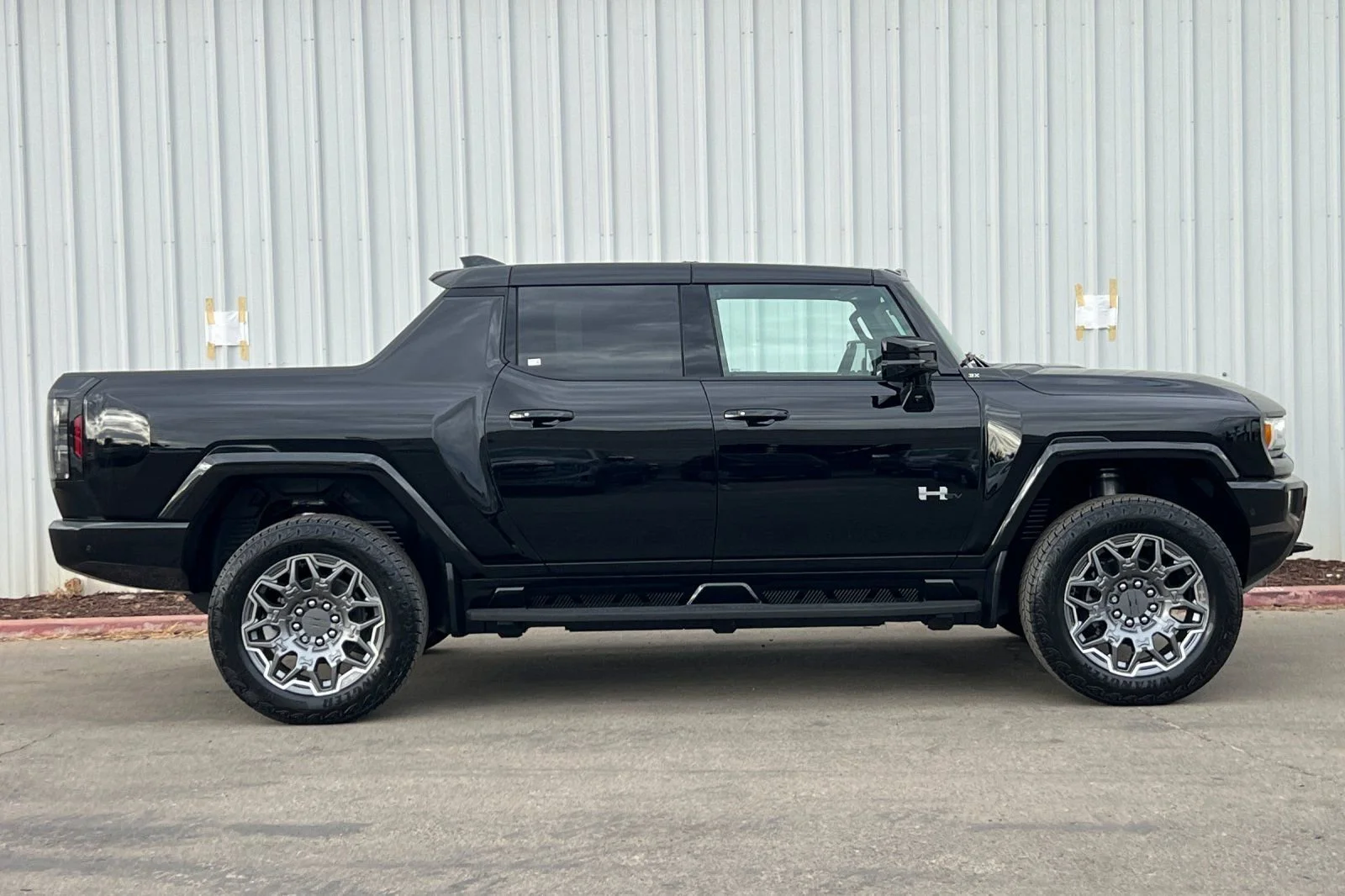 2025 GMC HUMMER EV 3X - Photo 8