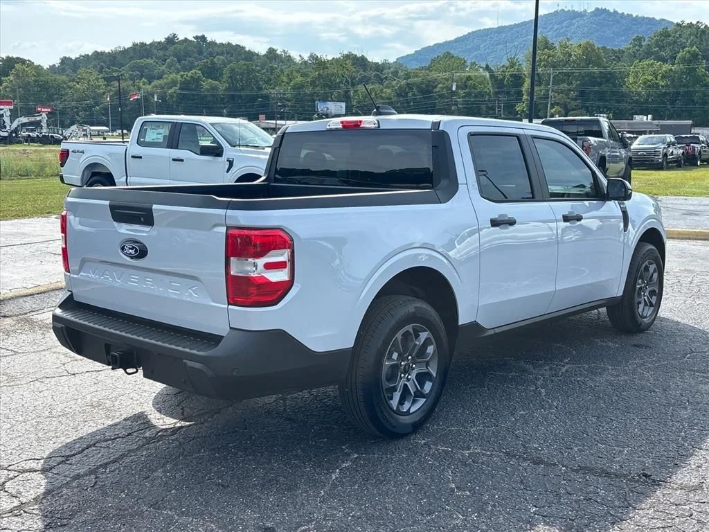 2026 Ford Maverick XLT - Photo 8