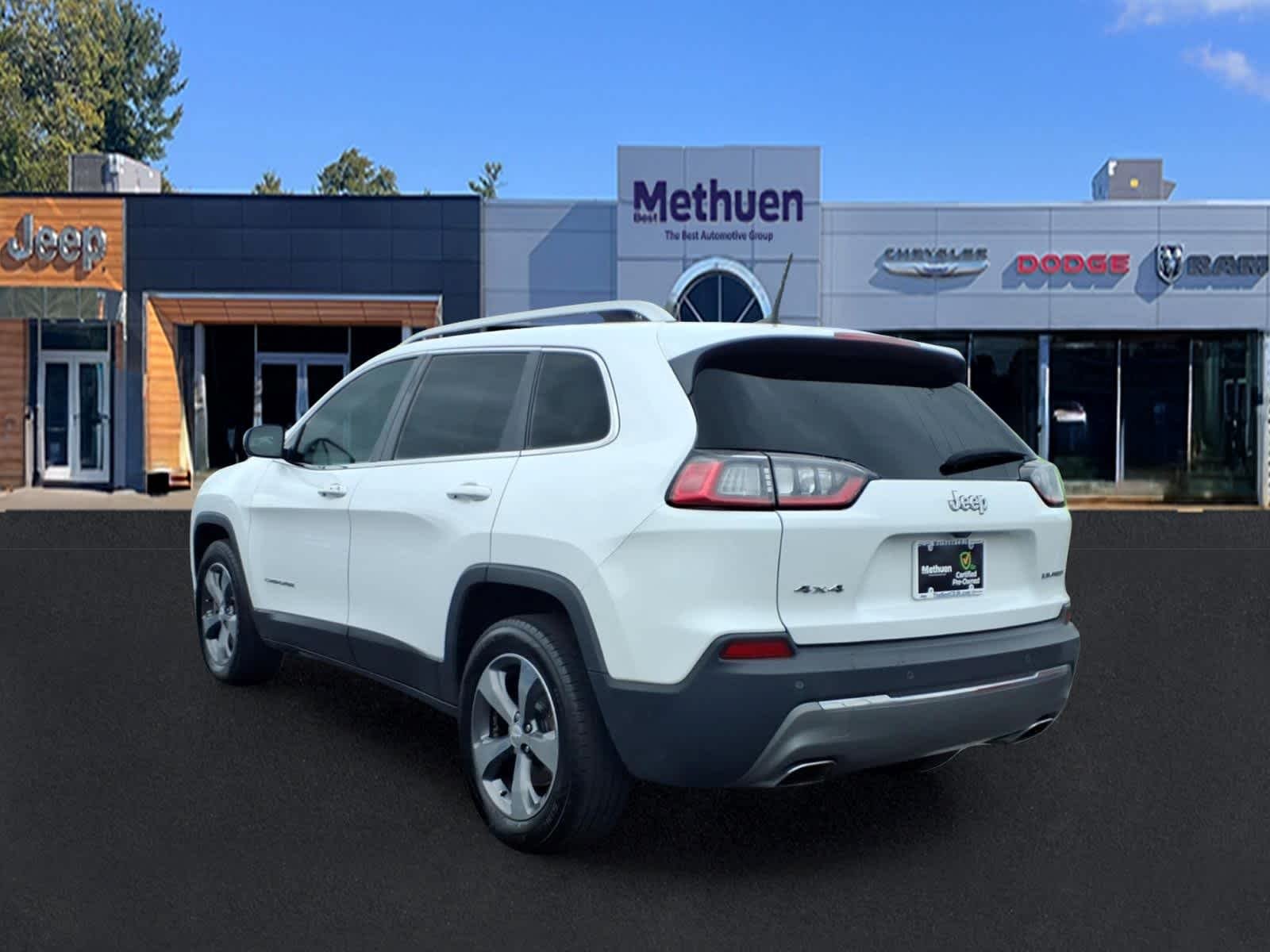 Used 2019 Bright White Clearcoat Jeep Limited image 5
