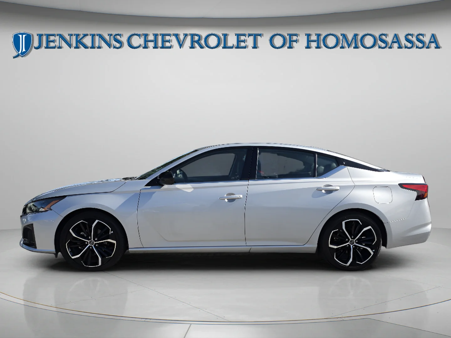 Used 2024 Brilliant Silver Metallic Nissan 2.5 SR image 9