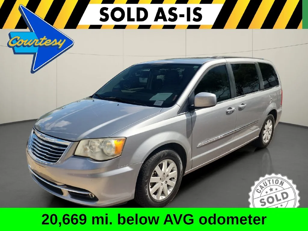 Used 2014 Silver Chrysler Touring image 3