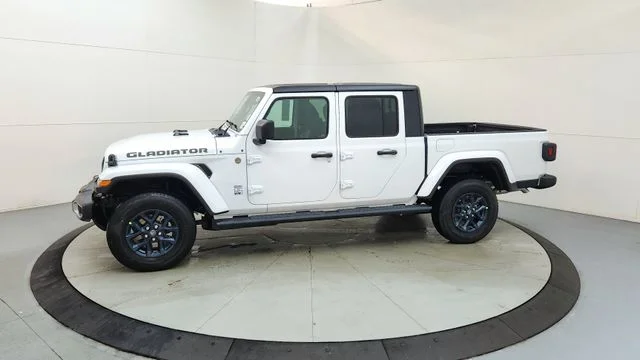 New 2026 Bright White Clear-Coat Exterior Paint Jeep 85th Anniversary Edition image 5