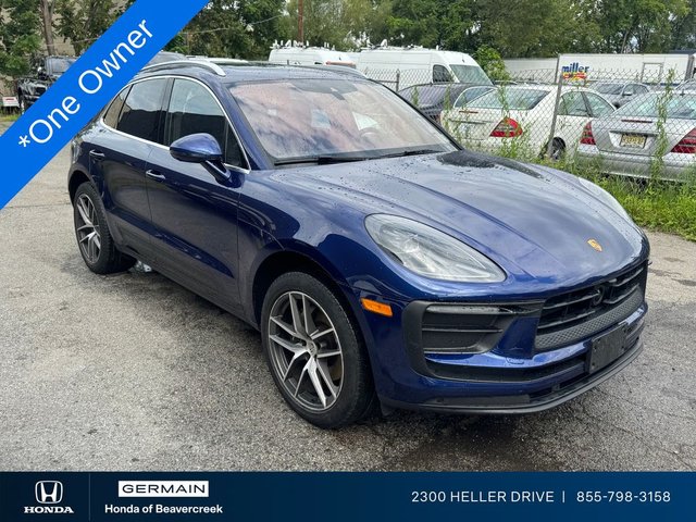2022 Porsche Macan Base