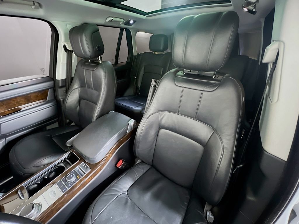 Used 2021 Fuji White Land Rover Base image 21