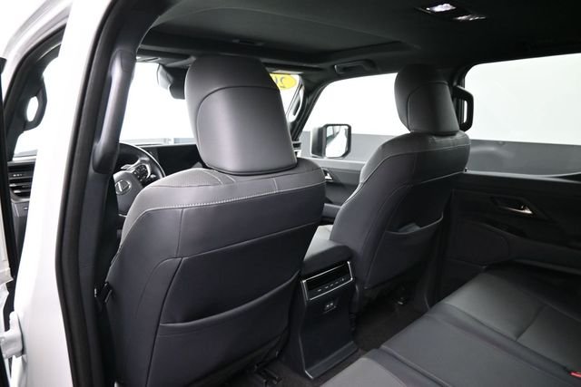 Used 2024 White Lexus 550 Premium image 17