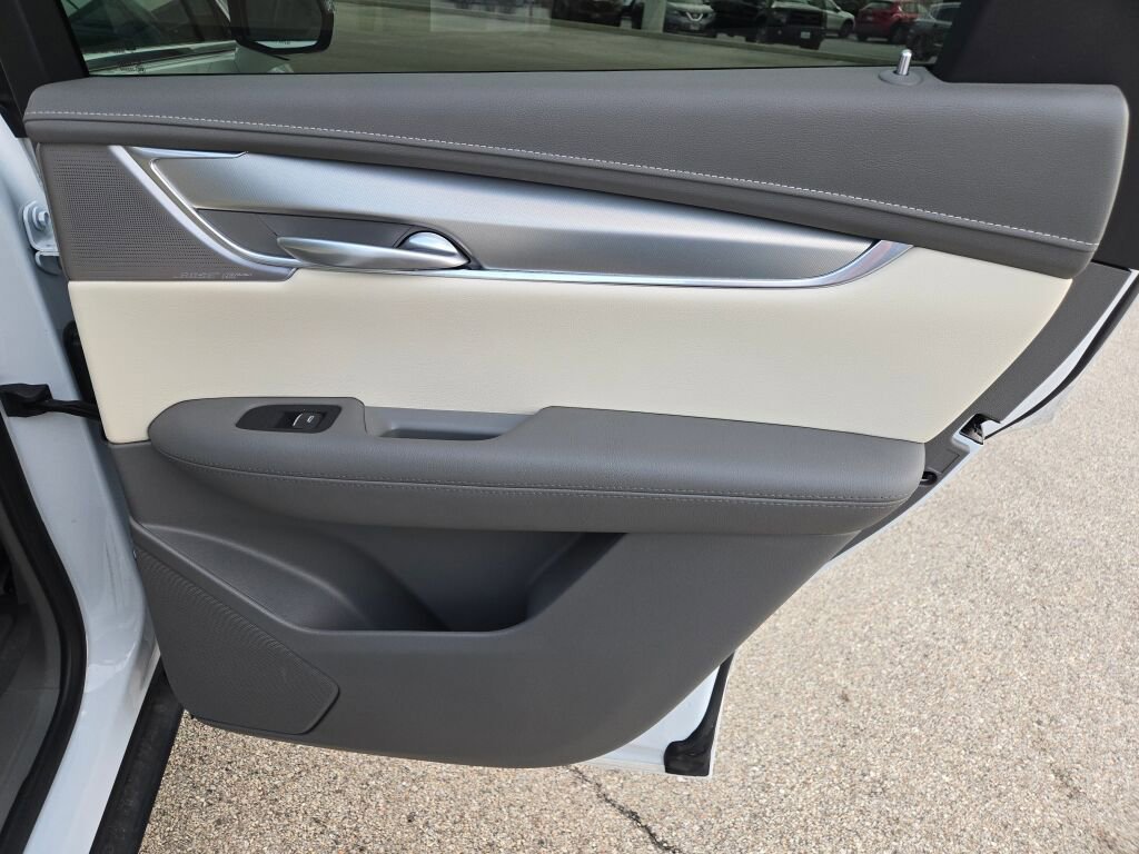 2025 Cadillac XT5 Premium Luxury - Photo 9