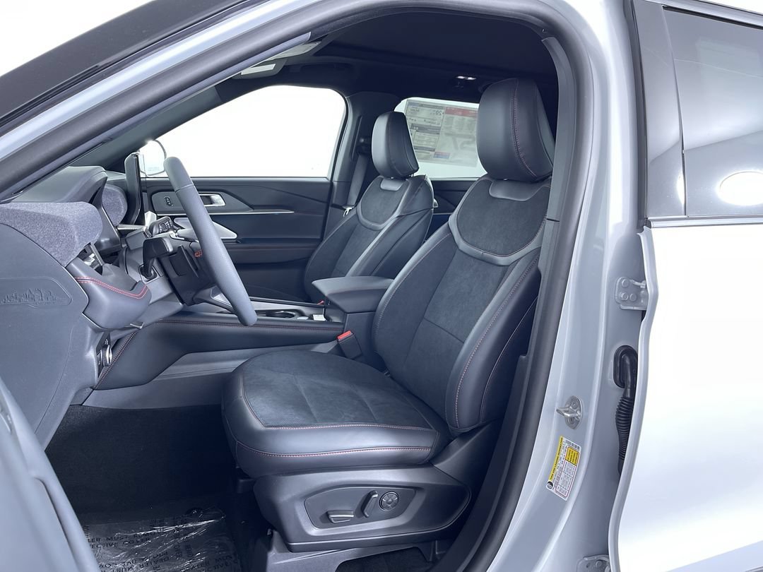 New 2026 Space White Metallic Ford ST image 15