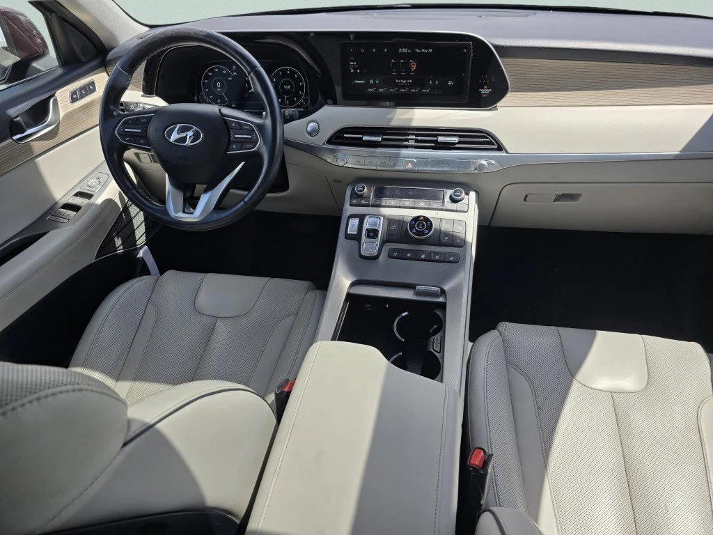 Used 2021 Sierra Burgundy Hyundai Limited image 32