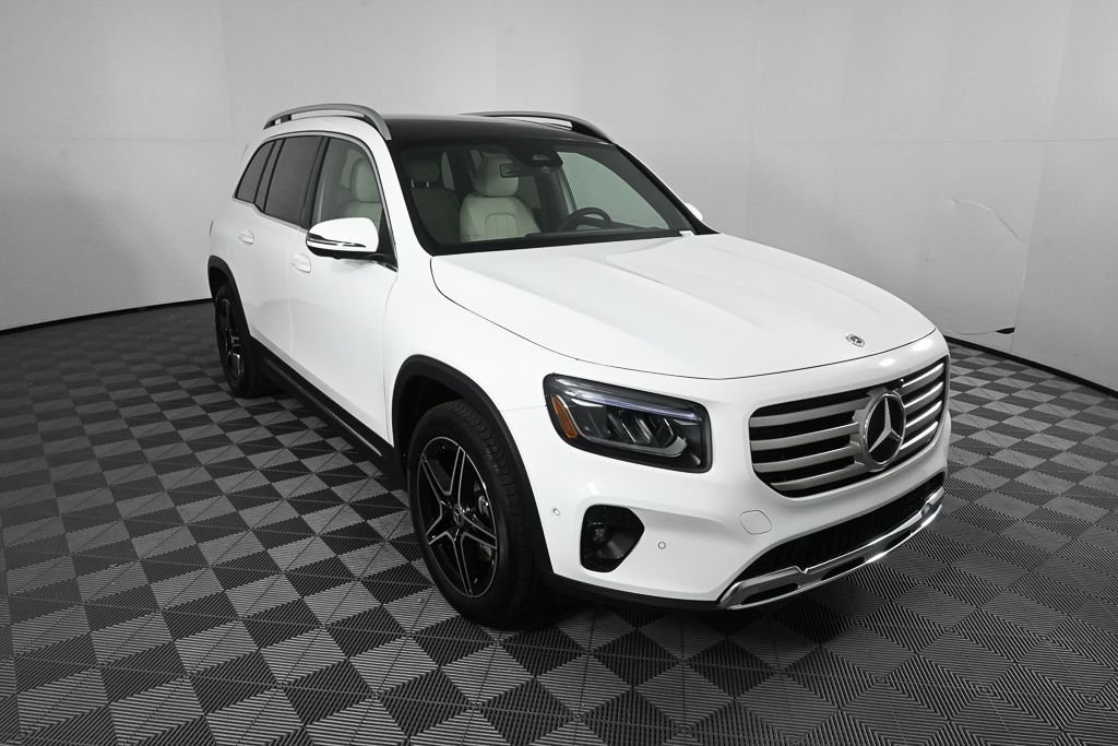 Used 2026 White Mercedes-Benz GLB 250 image 25
