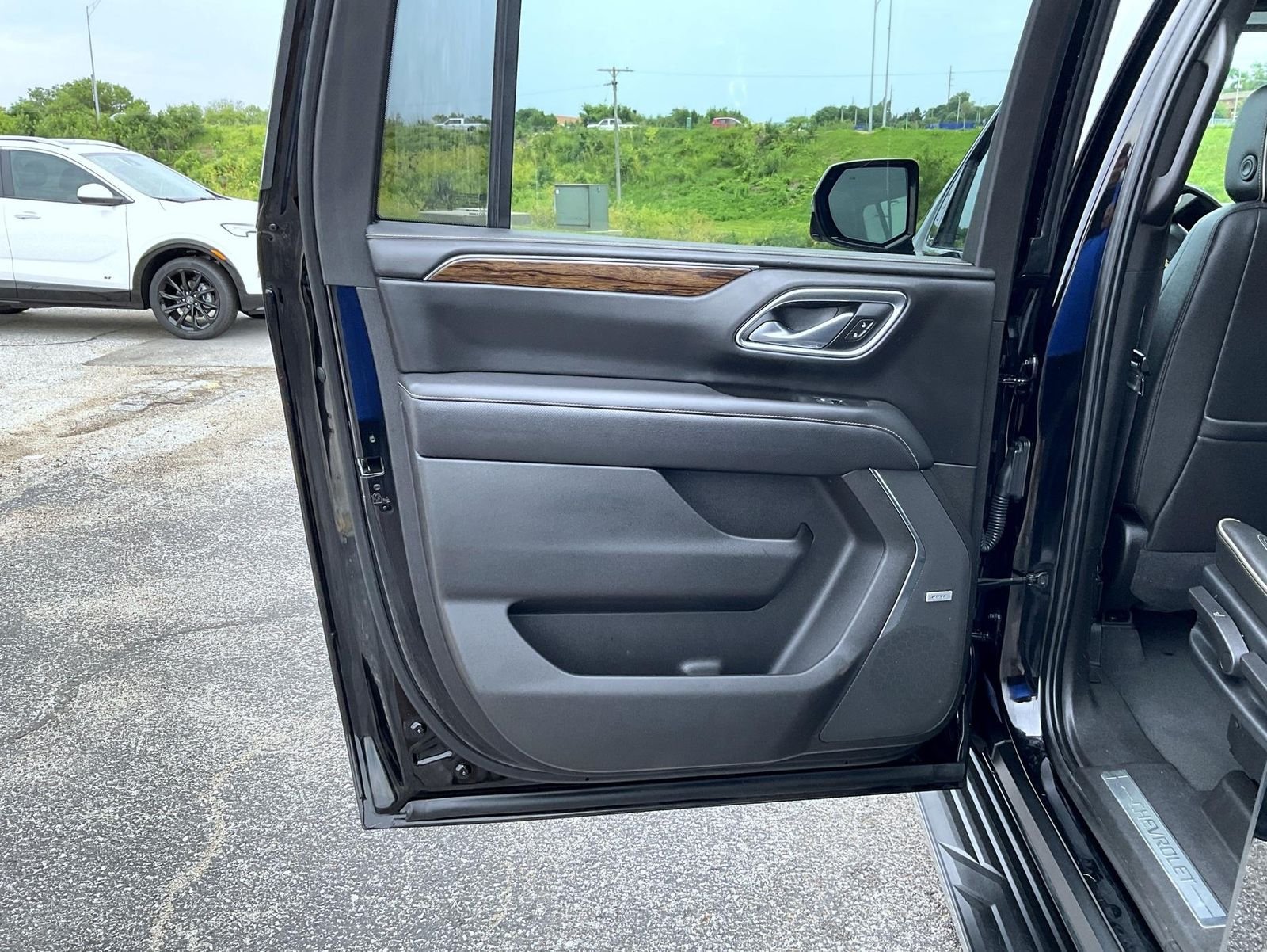Used 2021 Black Chevrolet Premier image 21
