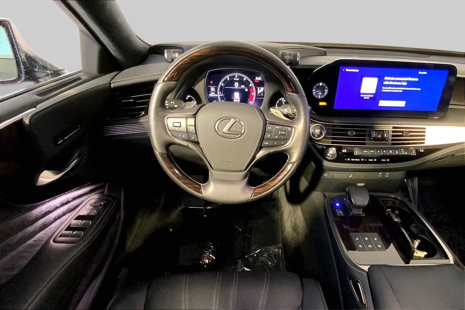 Pre-Owned 2023 Lexus LS 500