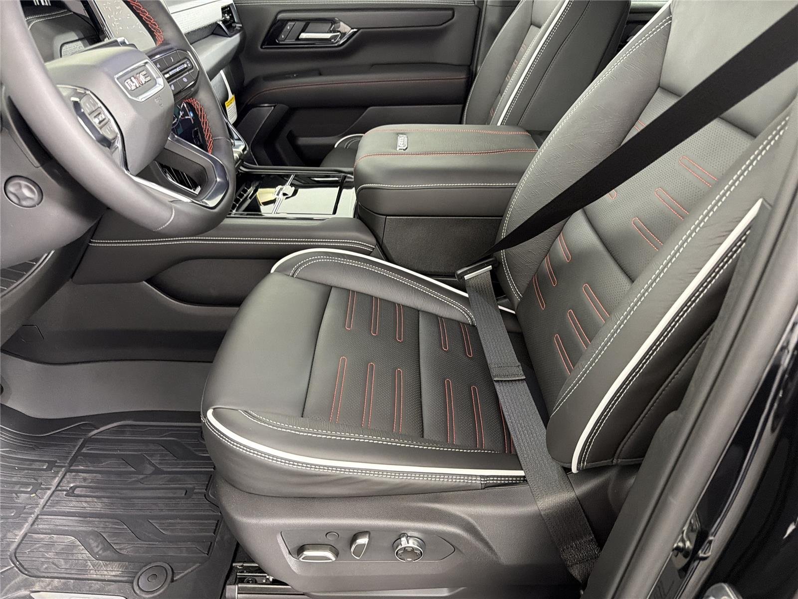 2026 GMC Yukon XL AT4 Ultimate - Photo 8