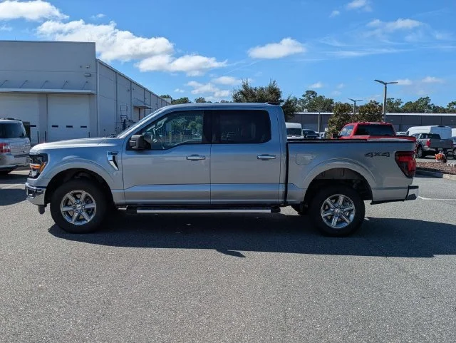 Used 2025 Silver Metallic Ford XLT image 6