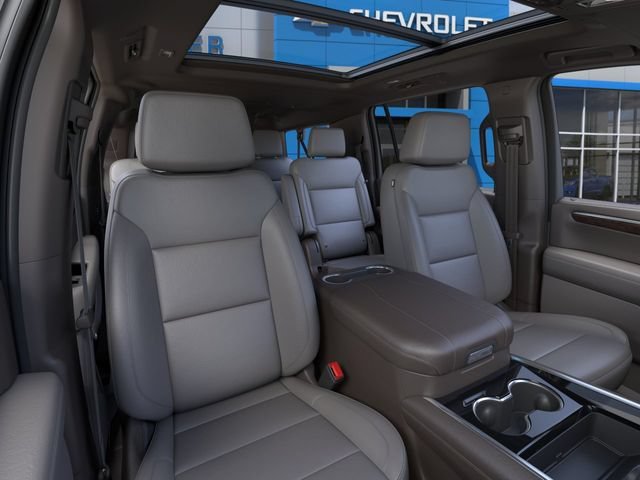 2026 Chevrolet Suburban LT - Photo 16
