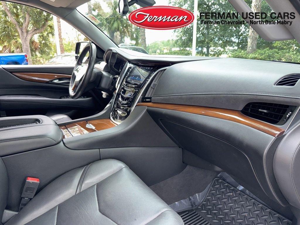 Used 2020 BLACK RAVEN Cadillac 2WD Standard image 8