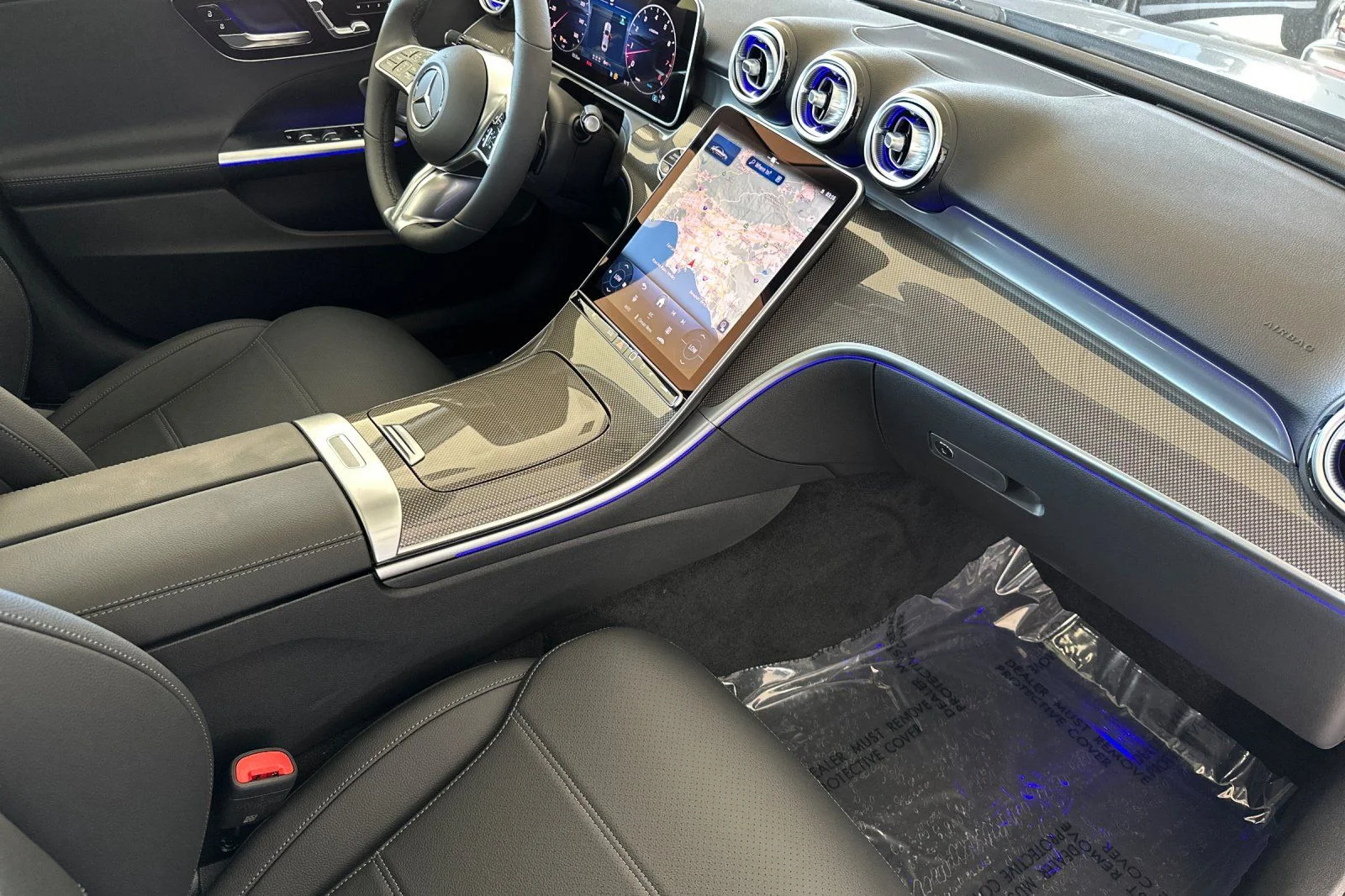 2025 Mercedes-Benz C-Class Sedan C 300 - Photo 13