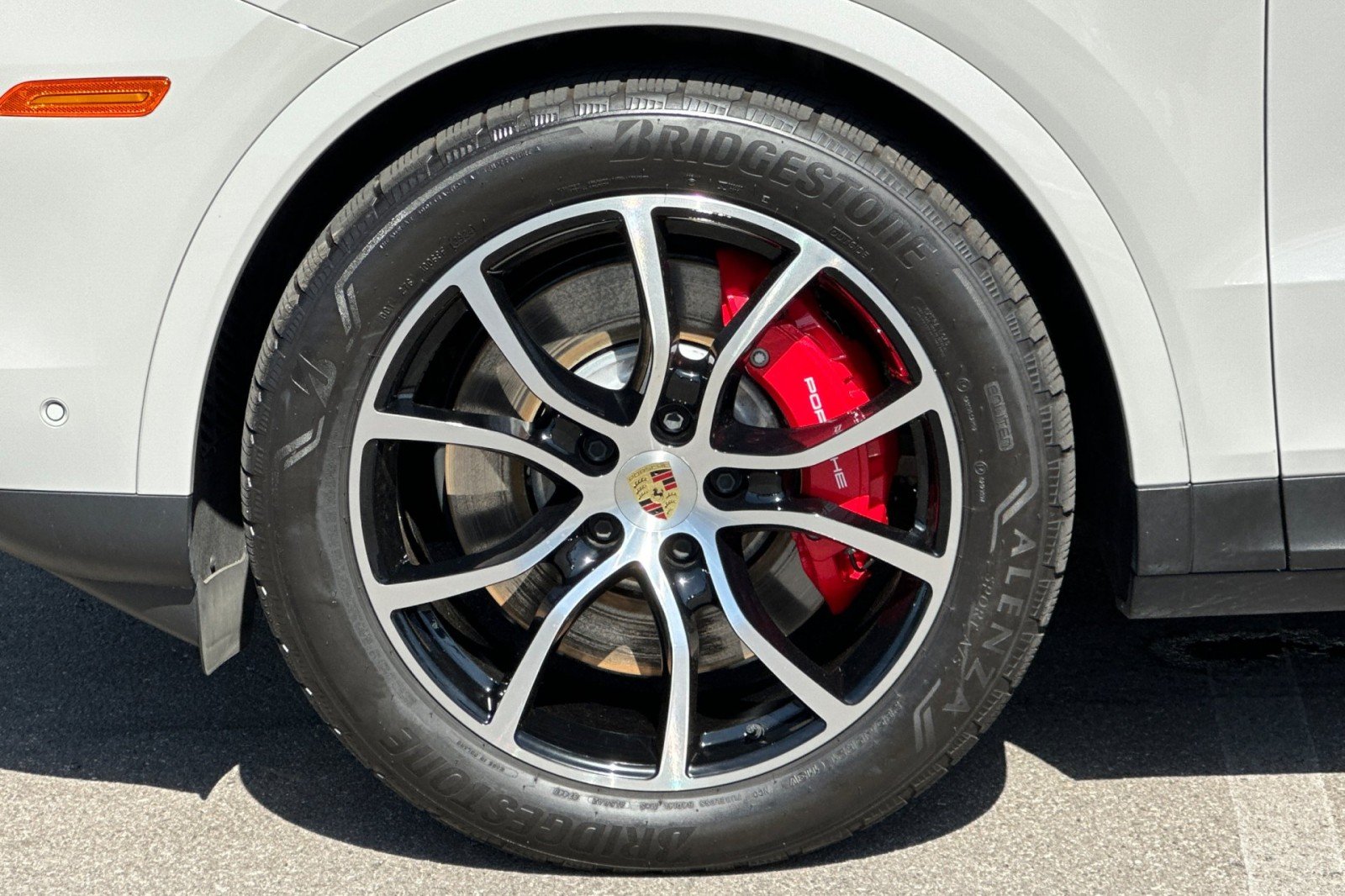 Used 2024 Chalk Porsche S image 27