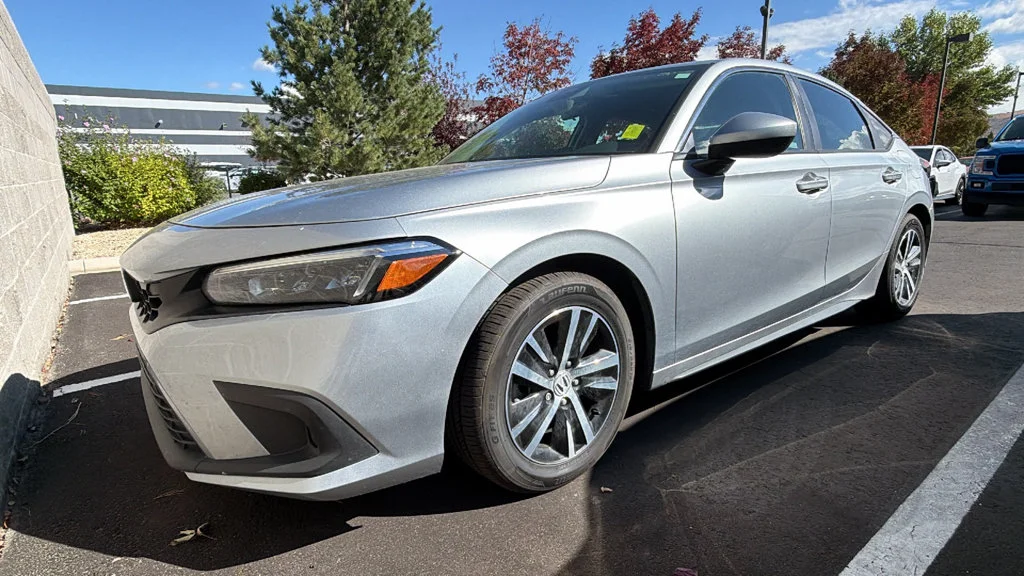 Used 2024 Silver Metallic Honda LX image 4