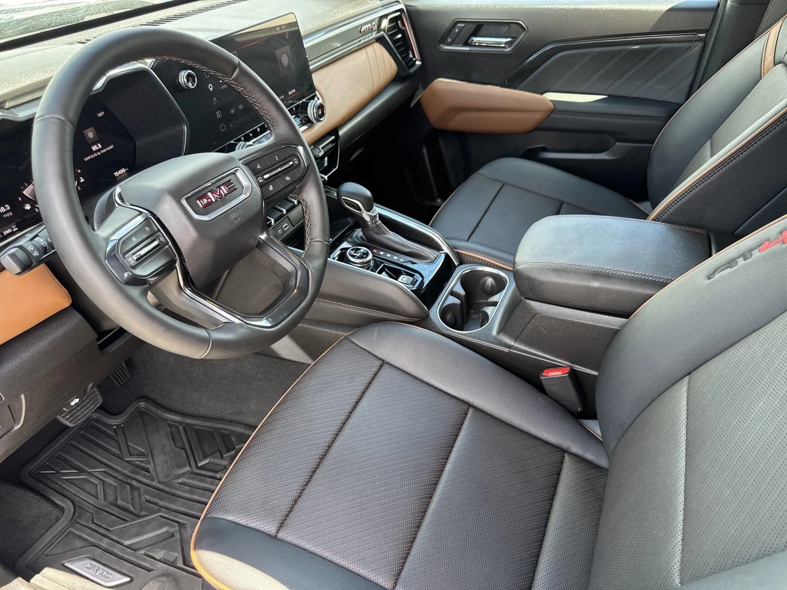 Used 2026 Onyx Black GMC AT4 image 10