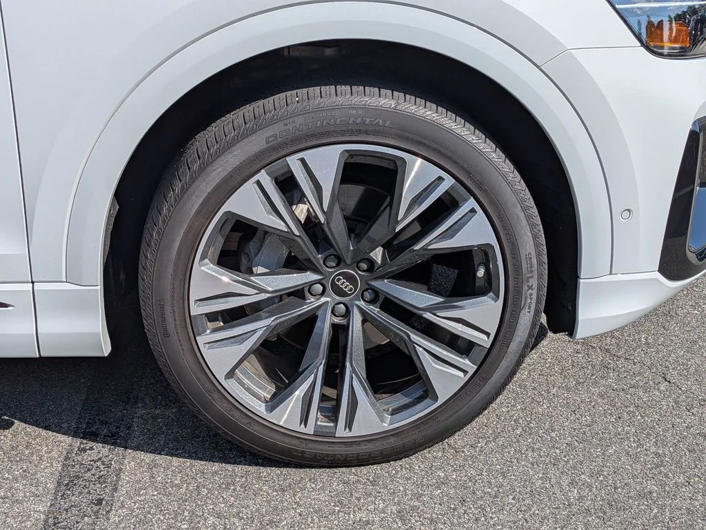 Used 2024 White Audi 55 Premium image 9