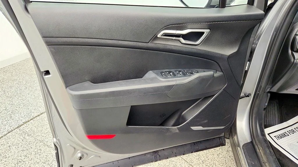 Used 2025 Steel Gray Kia LX FWD image 10