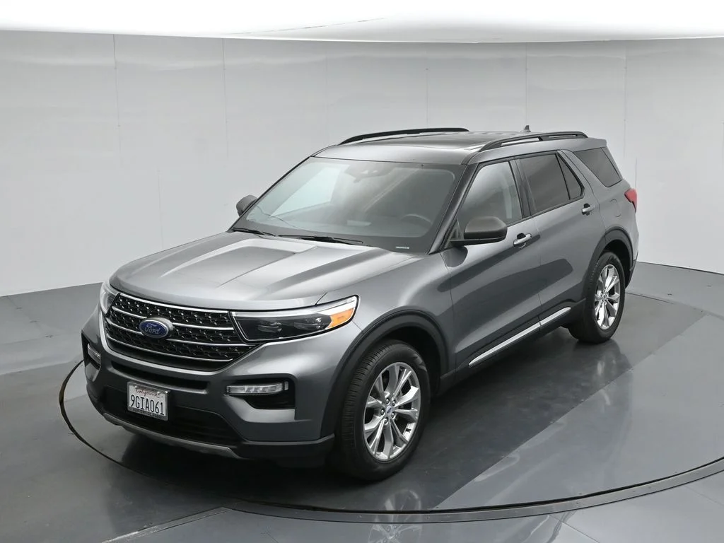 Certified Used 2023 Gray Ford XLT image 42