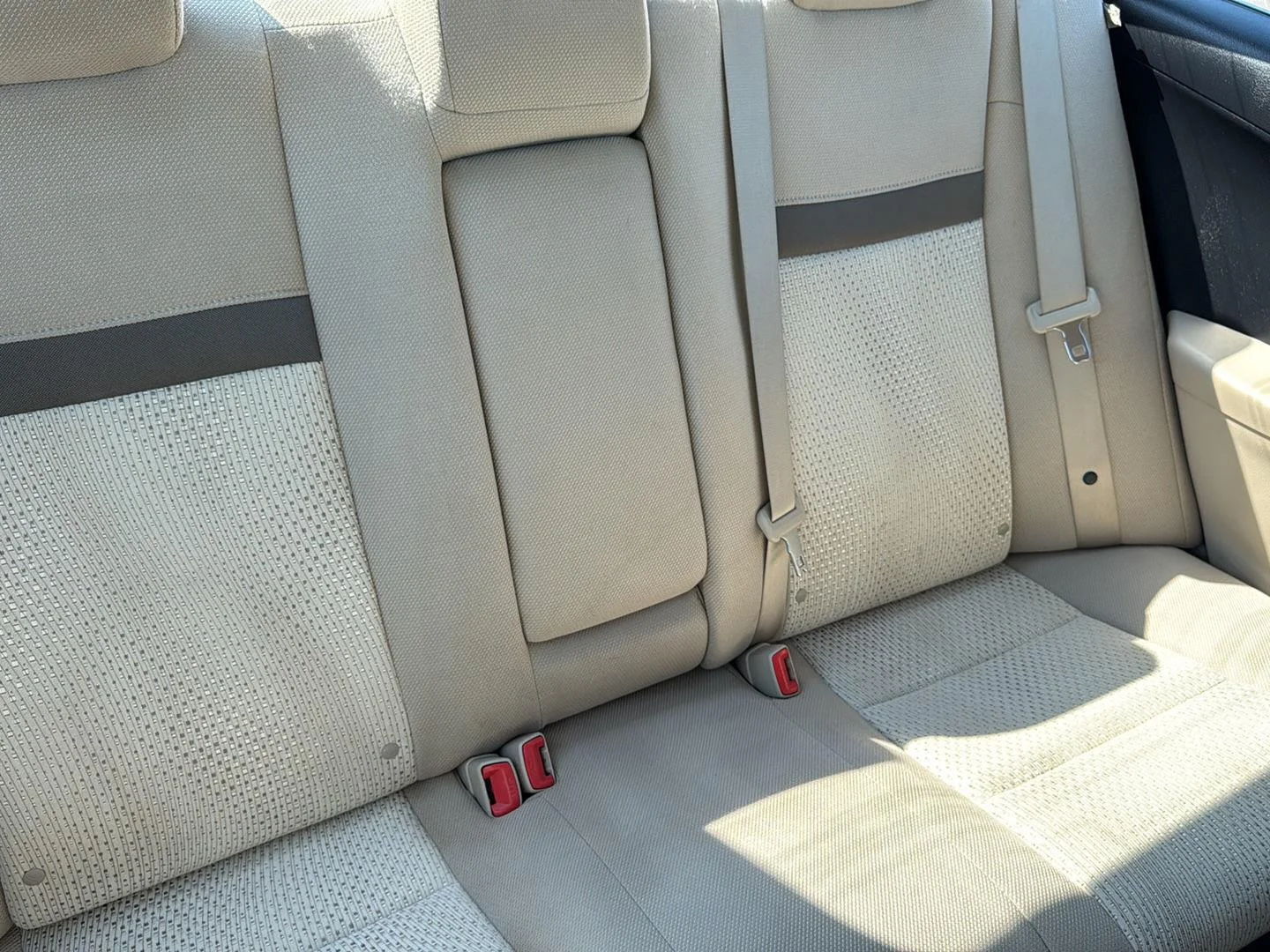 Used 2014 Creme Brulee Mica Toyota LE image 13