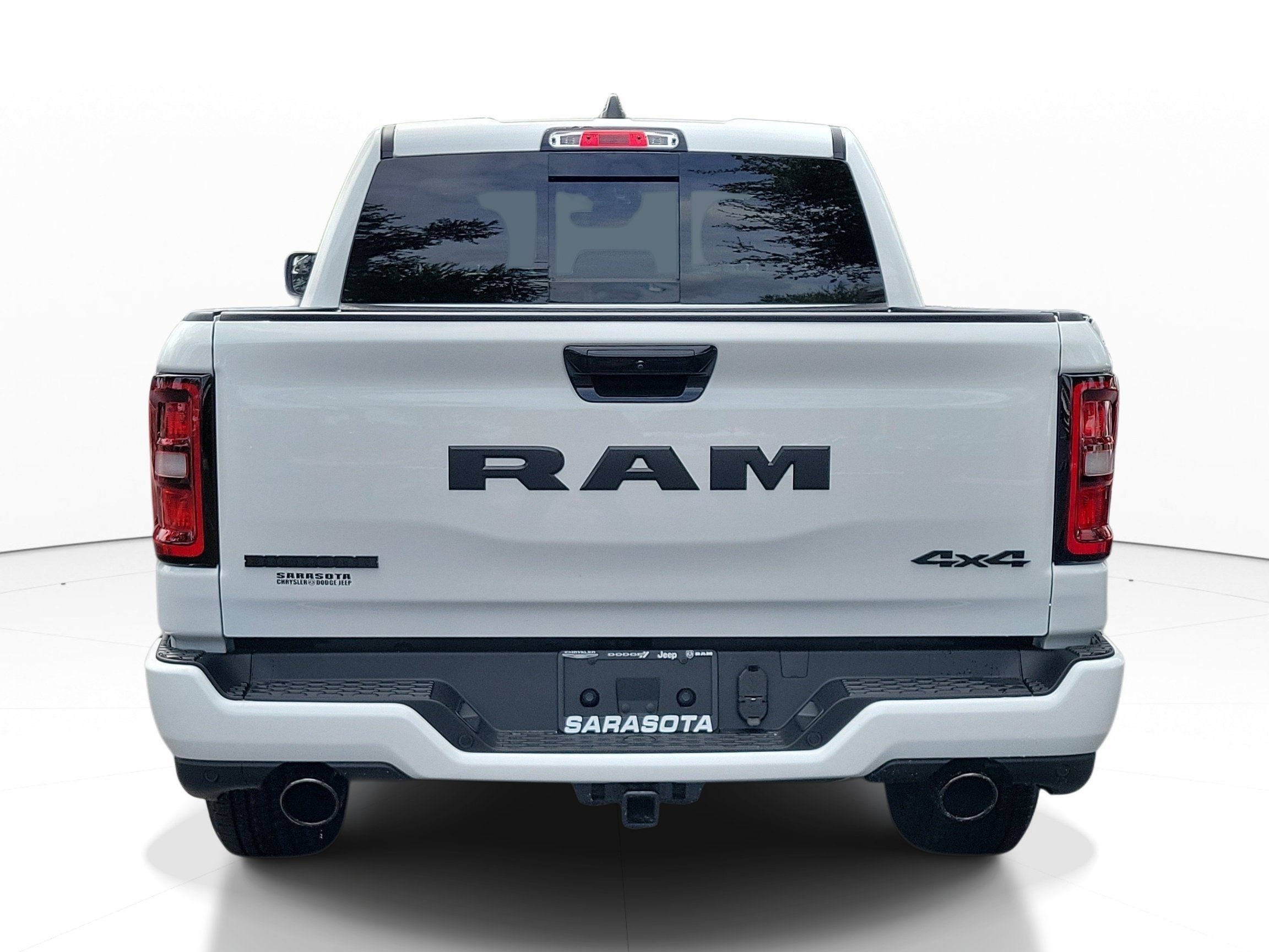 New 2027 Bright White Clear-Coat Exterior Paint RAM Big Horn image 4