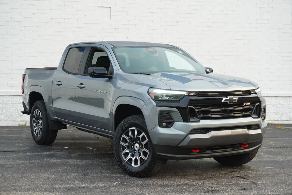 New 2026 Sterling Gray Metallic Chevrolet Z71 image 3