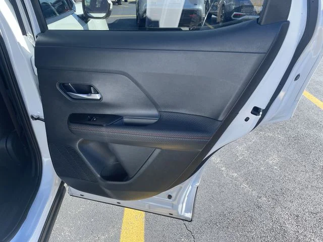 2025 Nissan Kicks SR AWD - Photo 37
