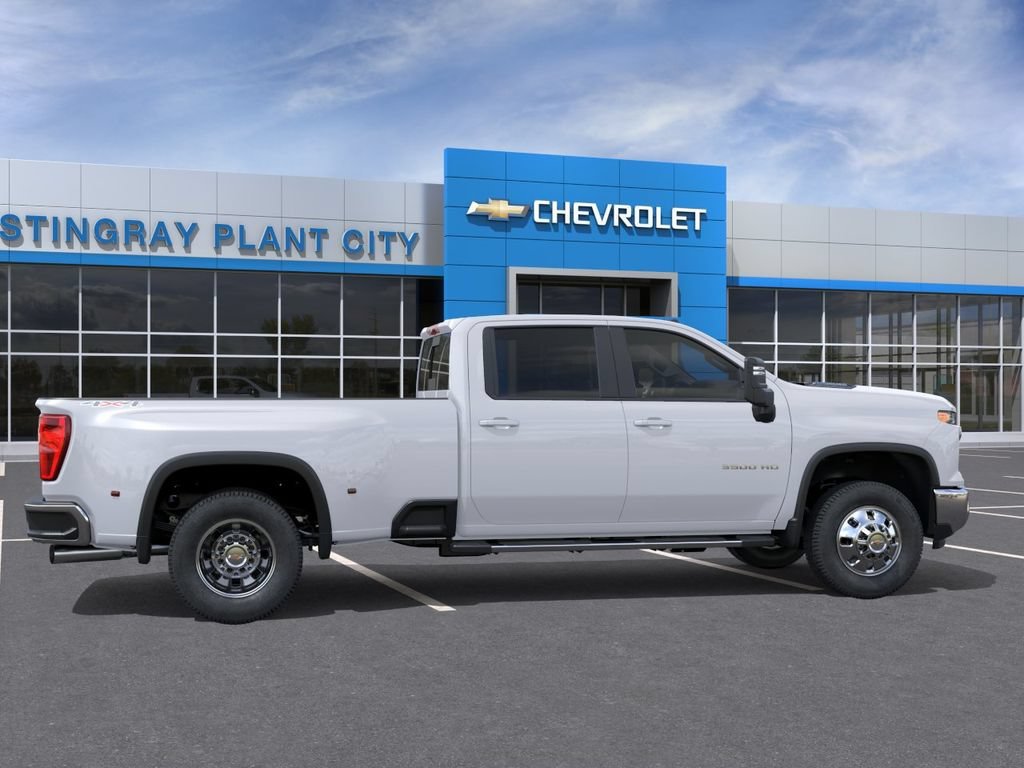 New 2026 Summit White Chevrolet LT DRW image 5