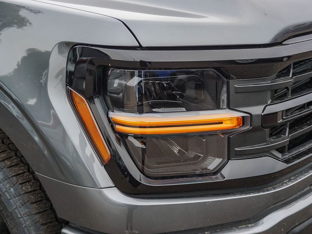 New 2026 Carbonized Gray Metallic Ford XLT image 10