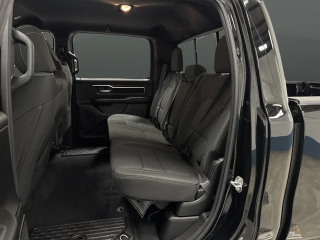 New 2026 Diamond Black Crystal Pearl-Coat Exterior Paint RAM Big Horn/Lone Star image 29
