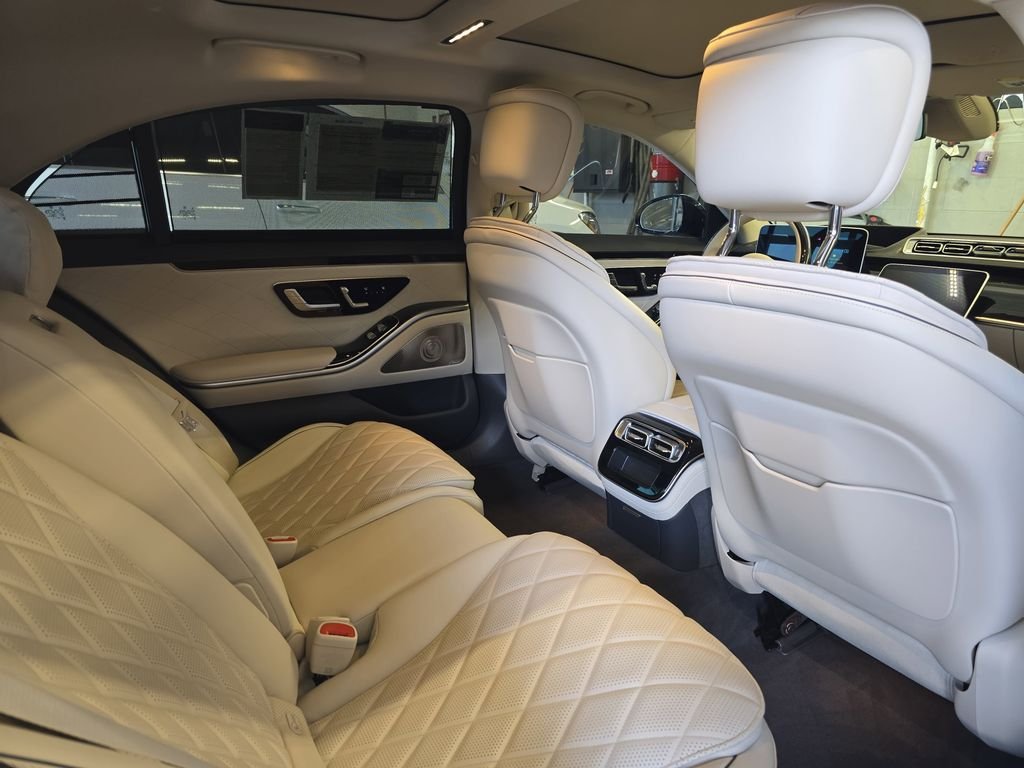Certified Used 2023 White Mercedes-Benz S 580 image 13