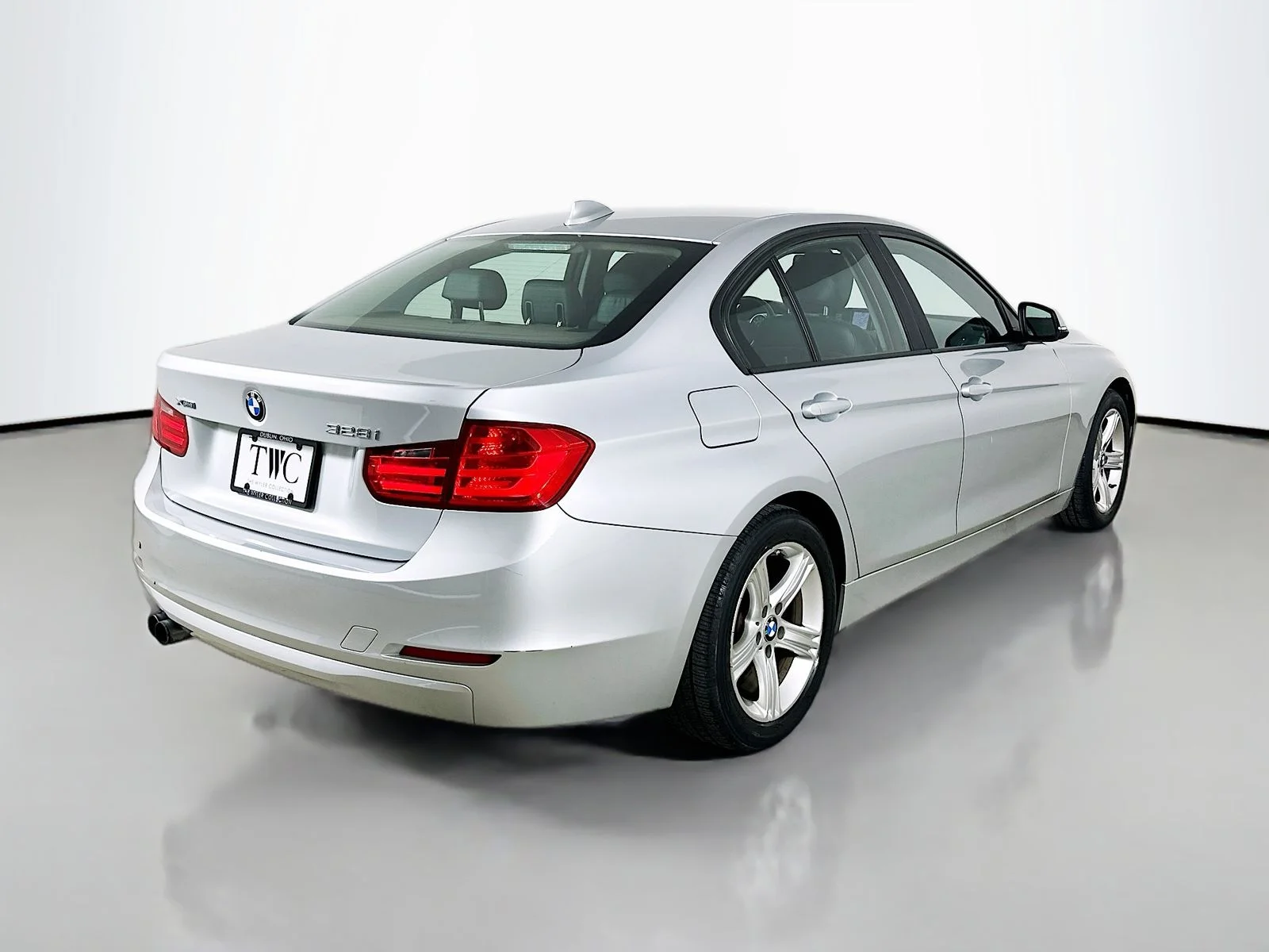 Used 2014 Silver BMW  image 5