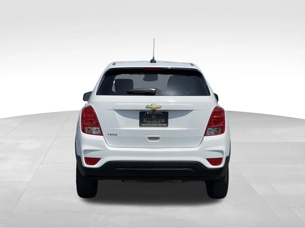 Used 2022 White Chevrolet LS image 6